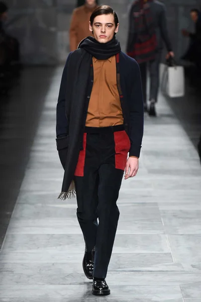 Look 20